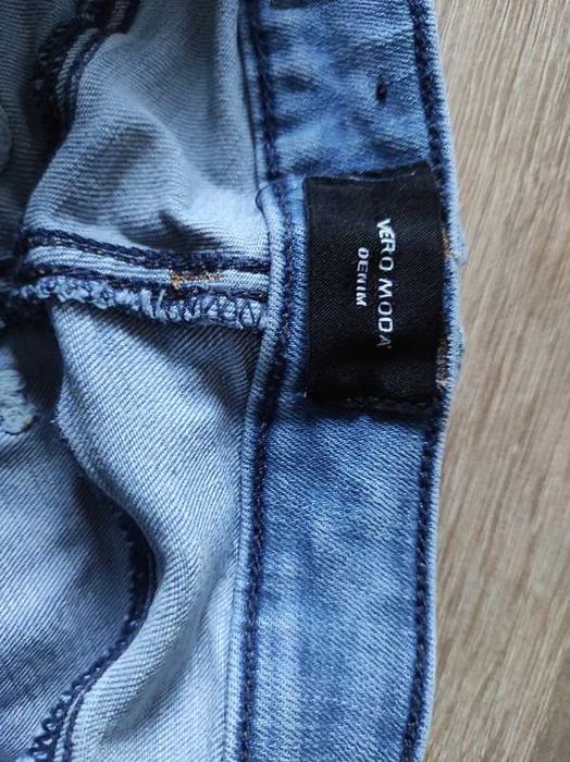 Damskie spodnie jeansowe rozmiar xs