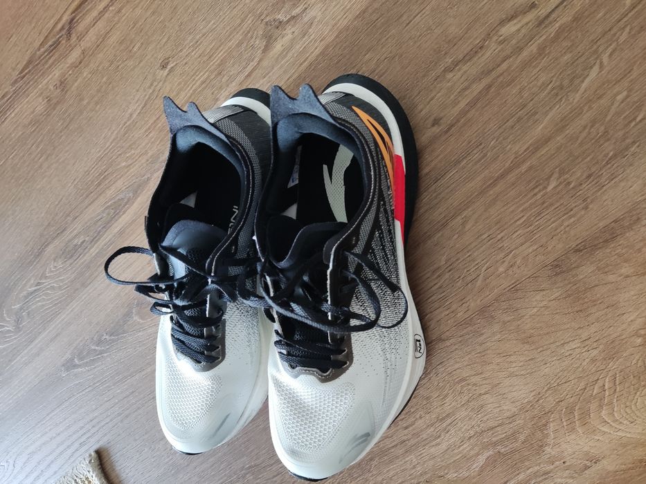 Sapatilhas de Running Anta (Modelo ANTA RKT 1)