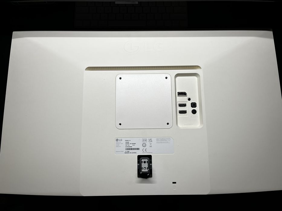 Монитор LG 27UL500 4K