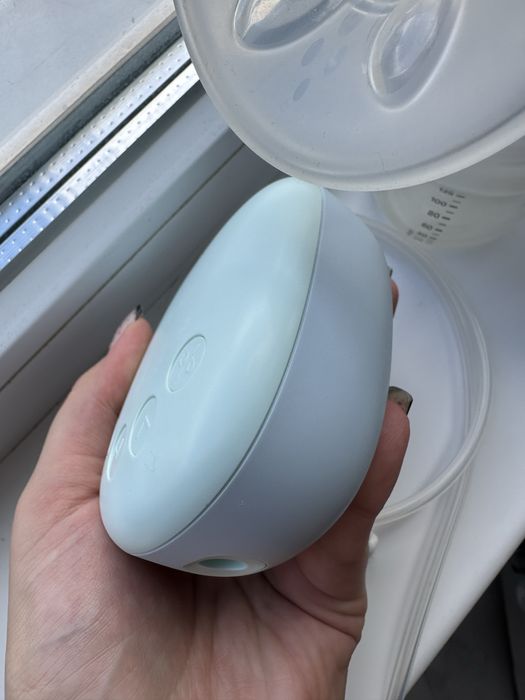 Молоковідсмоктувач philips avent ідеальний стан