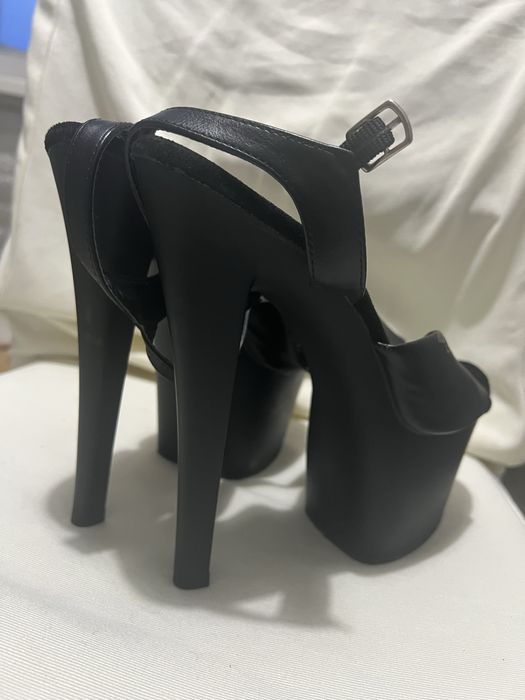 Стріпи Pleaser. Двійка 38 р.