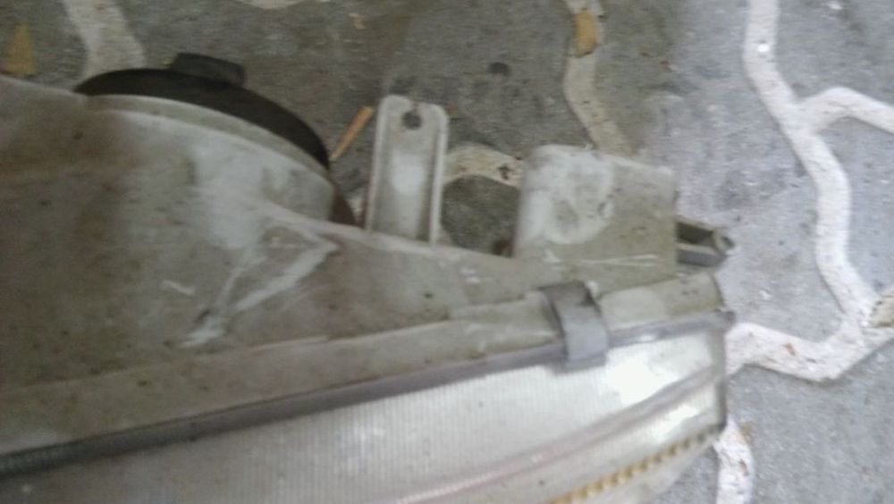 Farois mitsubishi lancer 98