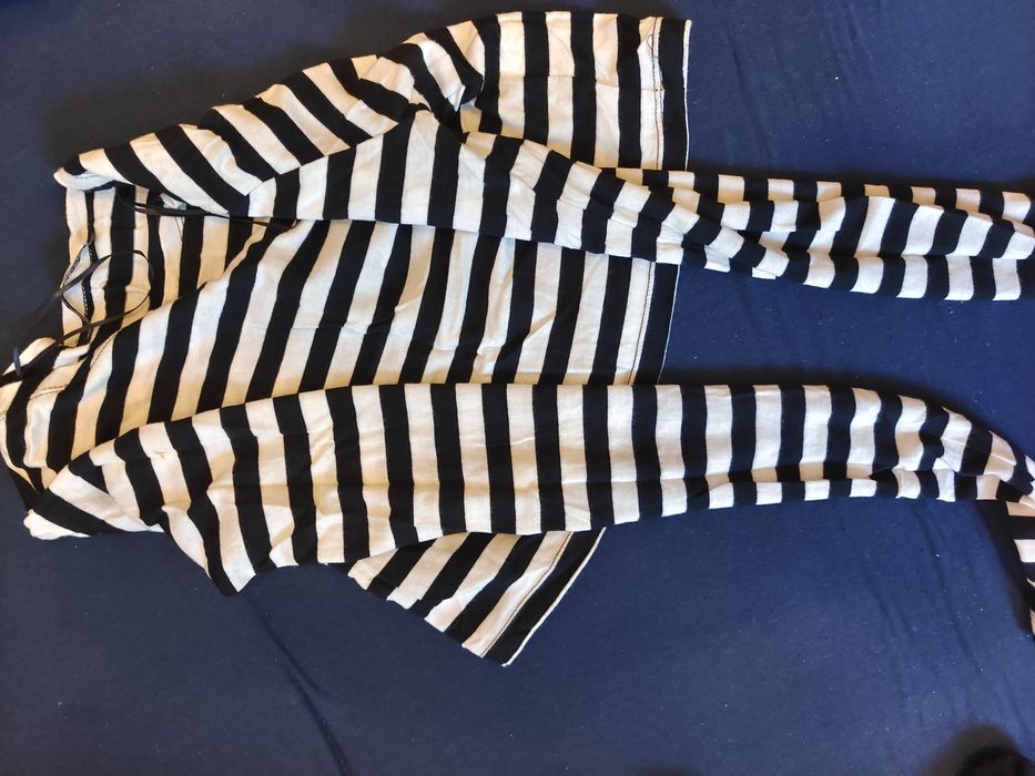 Zaraz bluzka w paski zebra do połowy pępka