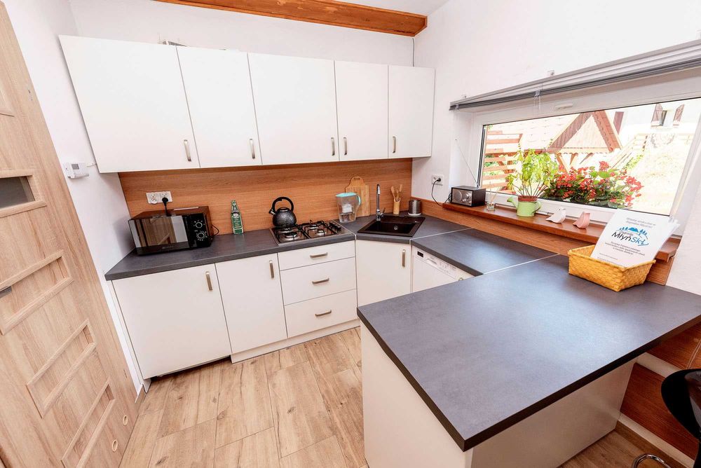 Dom całoroczny 8os Harbutowice zagrodamlynski.pl ferie luty BALIA