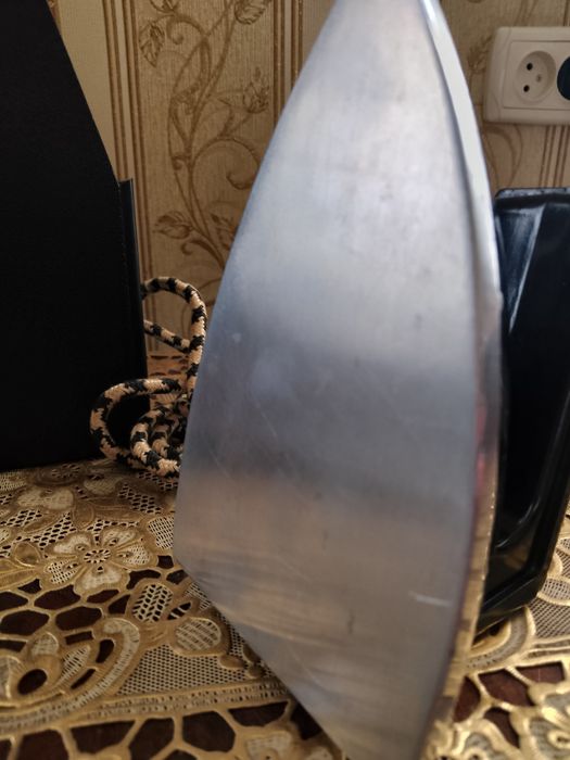 Электроутюг малогабаритный