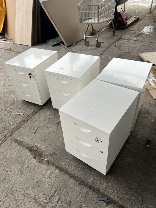 Szafka biurowa lub do warsztatu