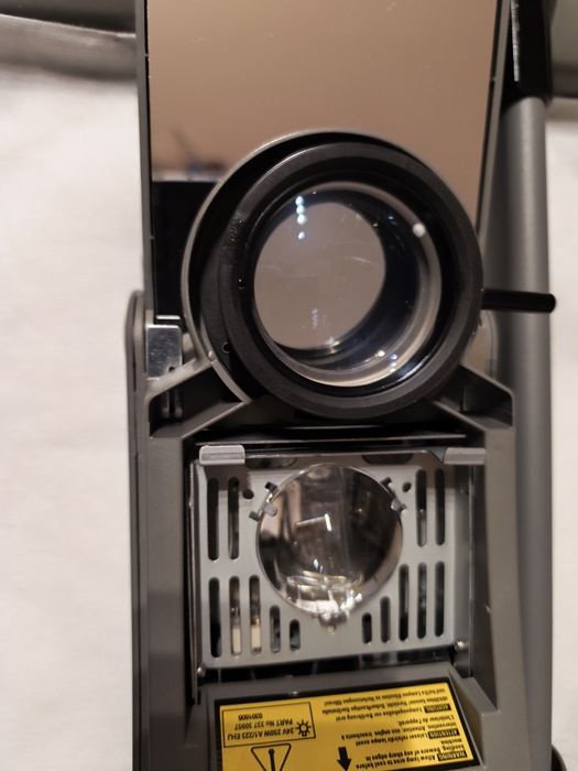 Projektor pisma Quantum 2523T – stan magazynowy