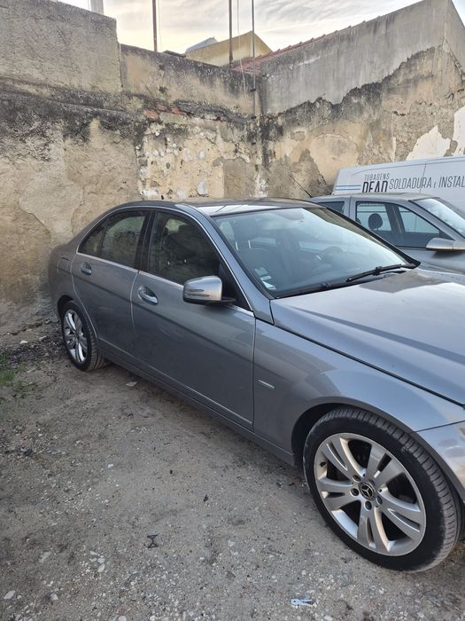 Vendo este belo carro