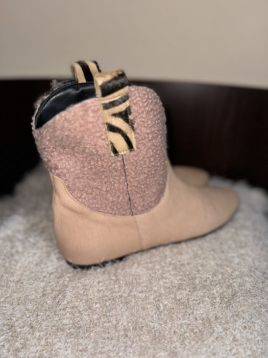 Hego’s Milano beżowe botki skóra naturalna cholewka baranek 41 zebra