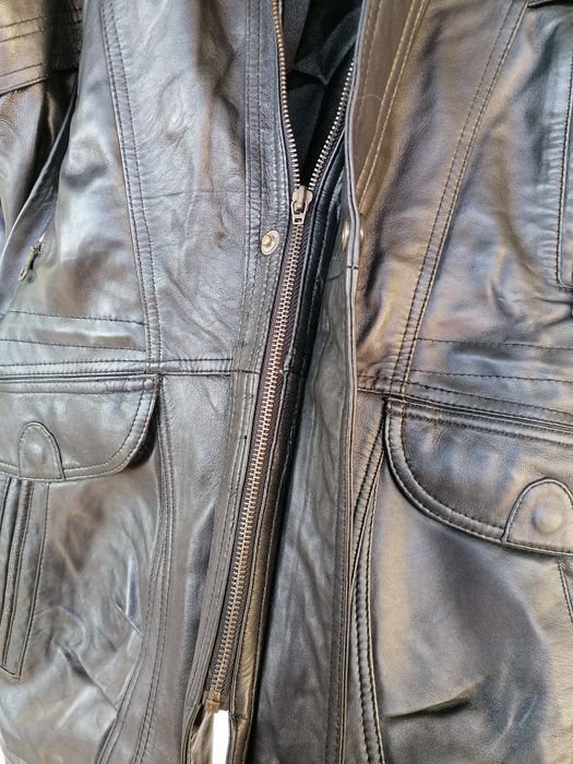 Casaco de homem em pele