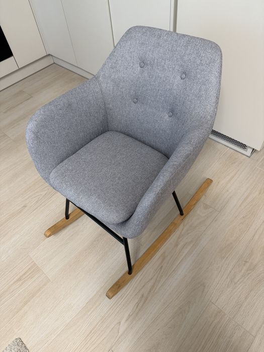 Fotel bujany szary