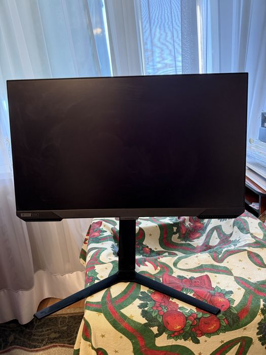Монітор Samsung Odyssey G4 240hz FullHD