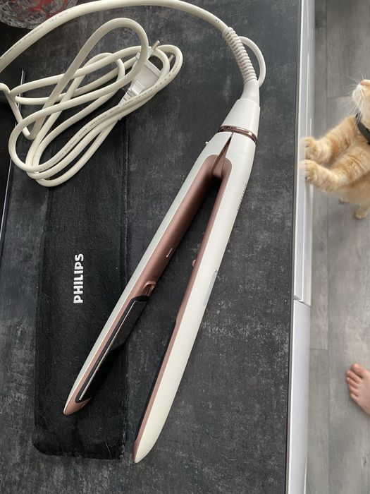 Стайлер для волосся PHILIPS MoistureProtect