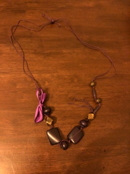 Conj. de 7 fios/colares. Portes grátis!