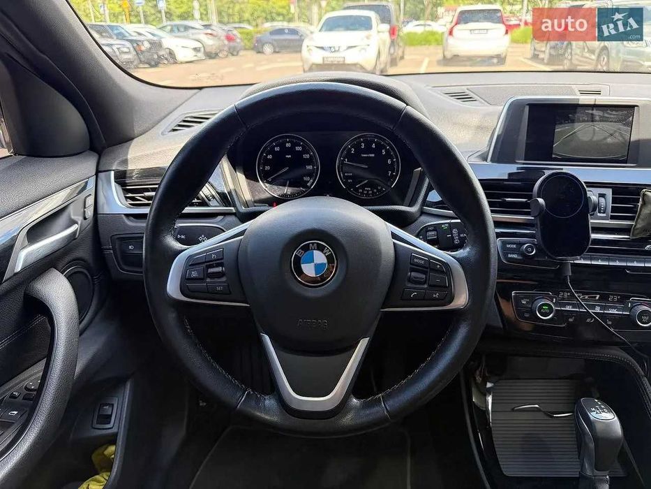 Продаю BMW X2 2018