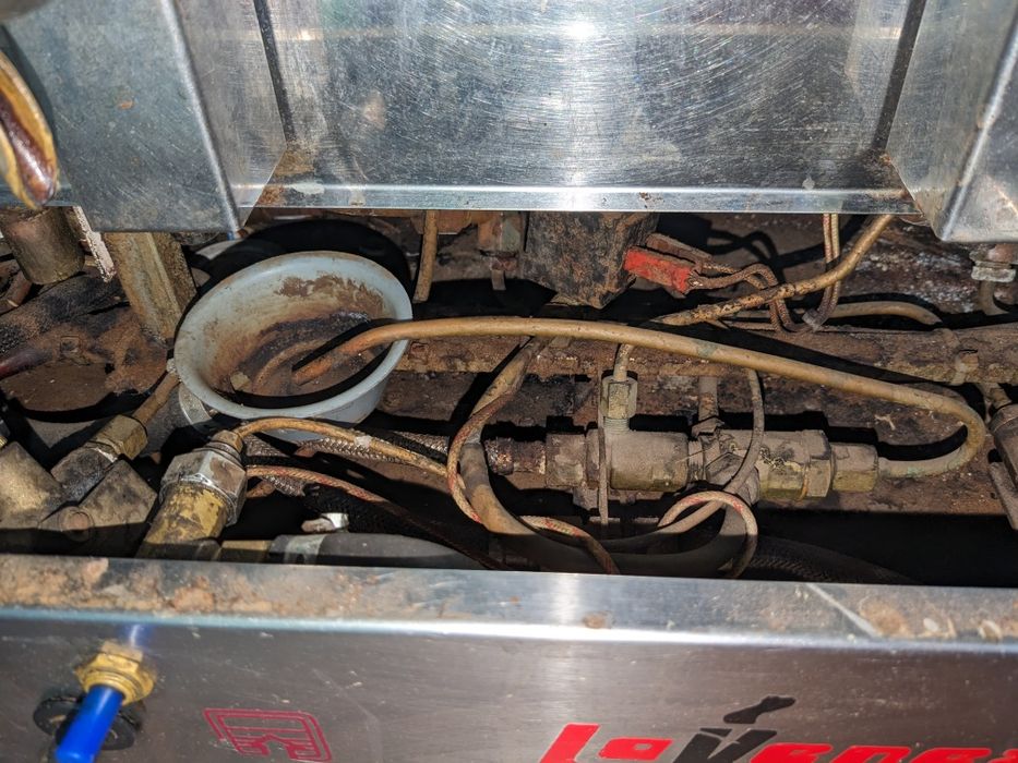 Кофемашина Lavenezia expres рожковая профессиональная