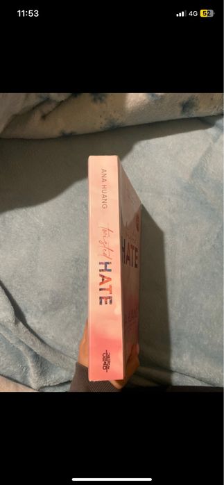 Livro romance : twisted hate