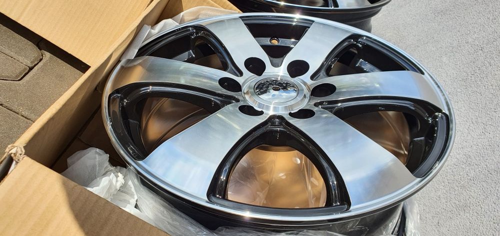 "16 6x125 Iveco nowe