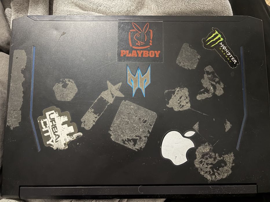 Laptop gamingowy predator helios 300 i5-10300h gtx 1650 ti