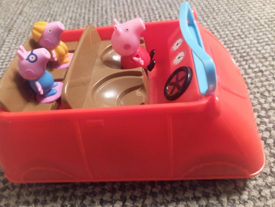 Autko świnka Peppa z dźwiękiem
