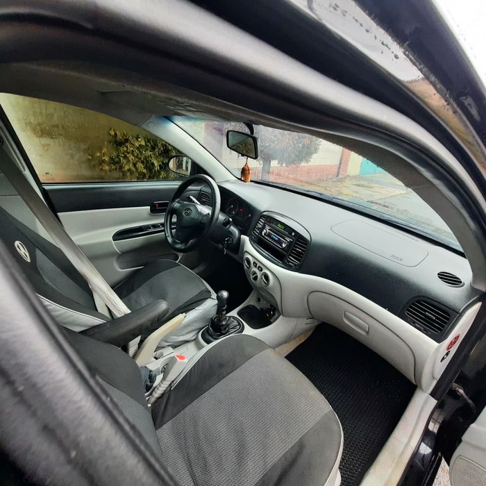 Продам Акцент 2008