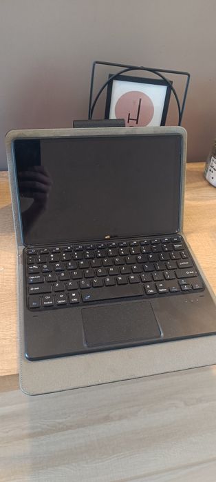 Lenovo Tab M10 HD 2 Gen 4GB/64GB + 64GB SD (128GB) + Klawiatura + Etui + Pudełko + ładowarka