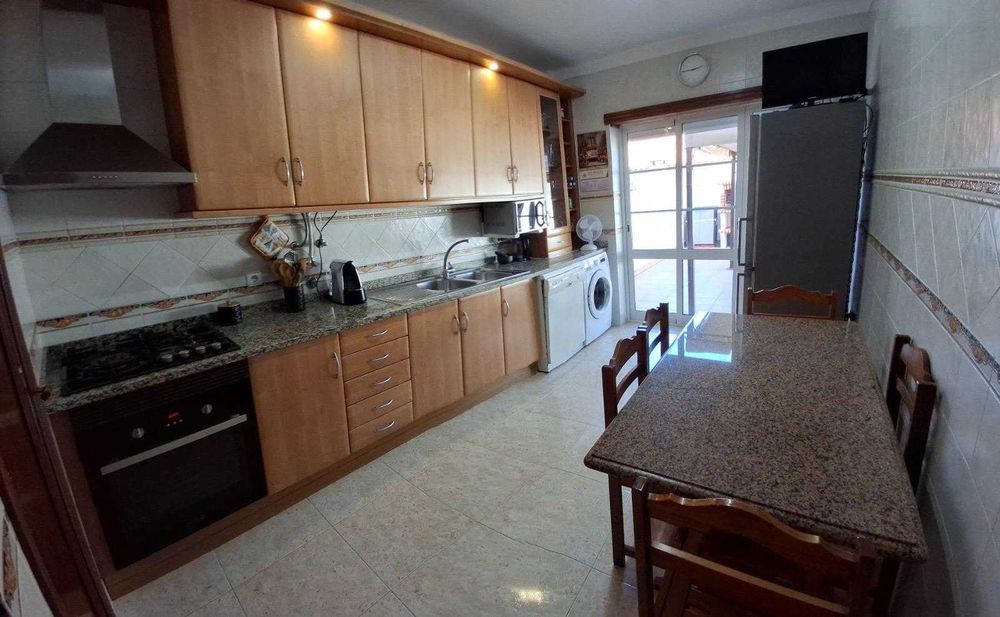 Apartamento T3+TERRAÇO a 45MIN DE LISBOA