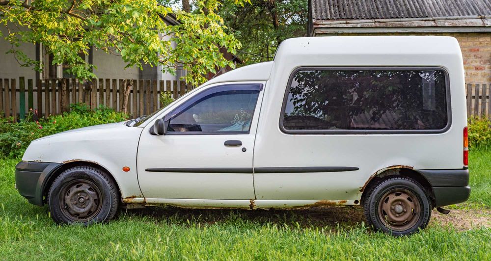 продам Ford Courier 1997