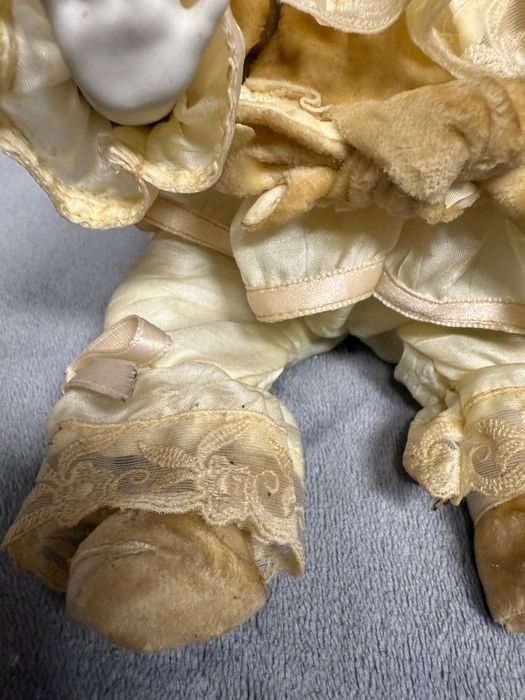 Boneca de porcelana