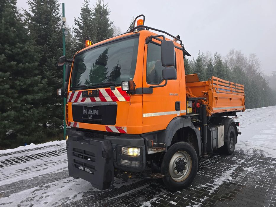 MAN TGM 13.250 BL  MAN TGM 13.250 4x4 HDS komunalny pług piaskarka