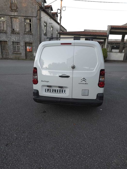 Citroën Berlingo 1.6 BlueHDi longa 100cv – 2018 – 180 000 km – 3 Lugares - 1 proprietário   8.900€
