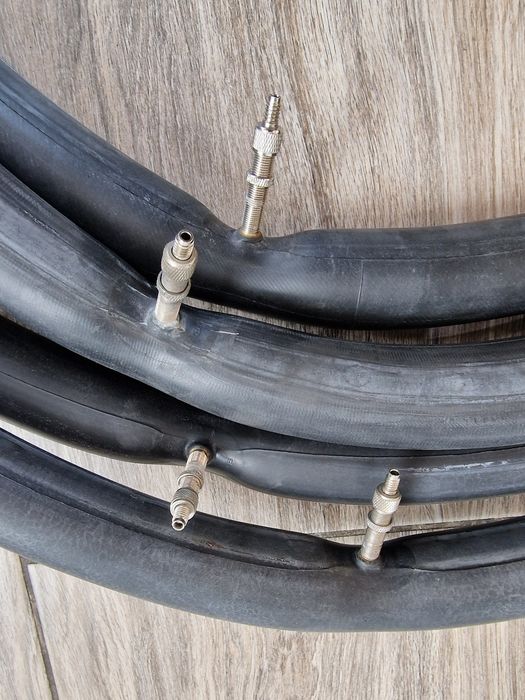 Dętki rowerowe 28 cali Schwalbe zawór rowerowy 4 szt.