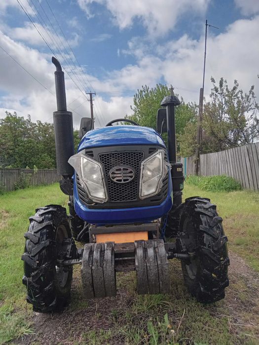 Трактор Сінтай 244hl