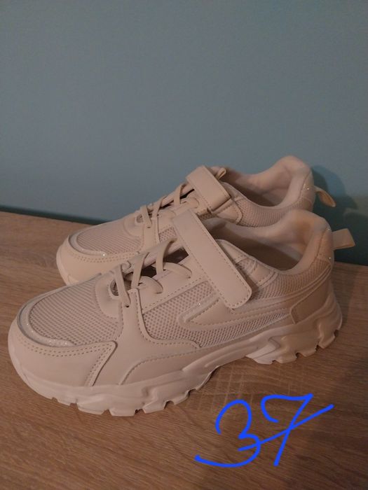 Paka butów dla dziewczynki