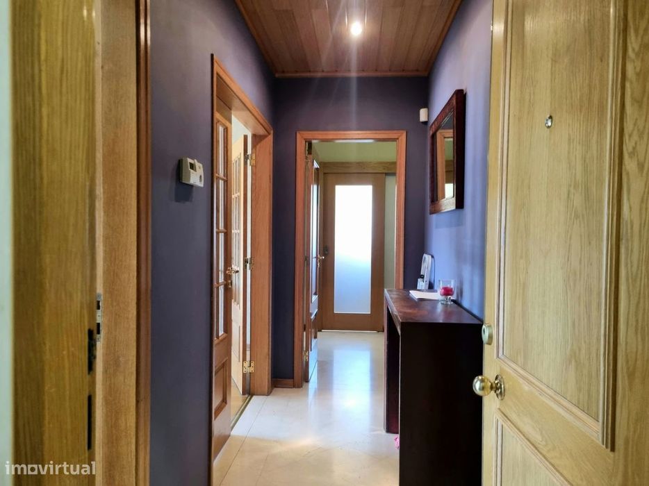 Excelente Apartamento T2 Para Arrendar Em São Domingos De Benfica