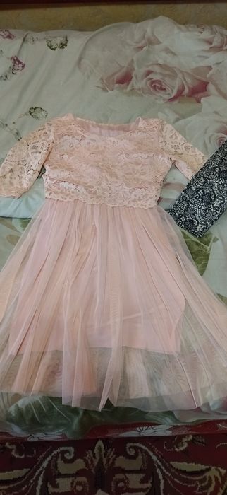 Плаття святкове і повсякденне