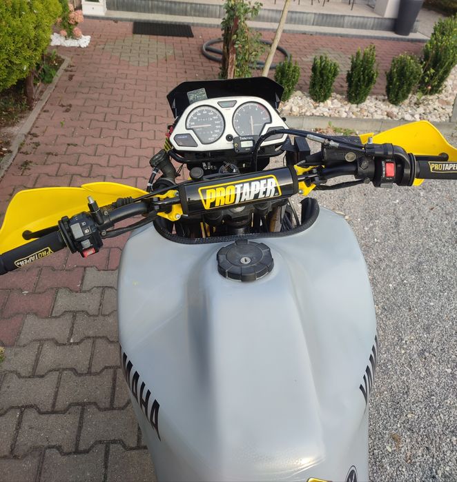 Yamaha XTZ 750 Super tenere enduro cross