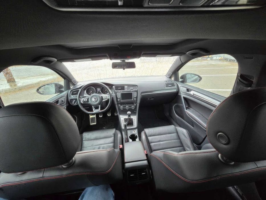 Volkswagen Golf GTI S      2015