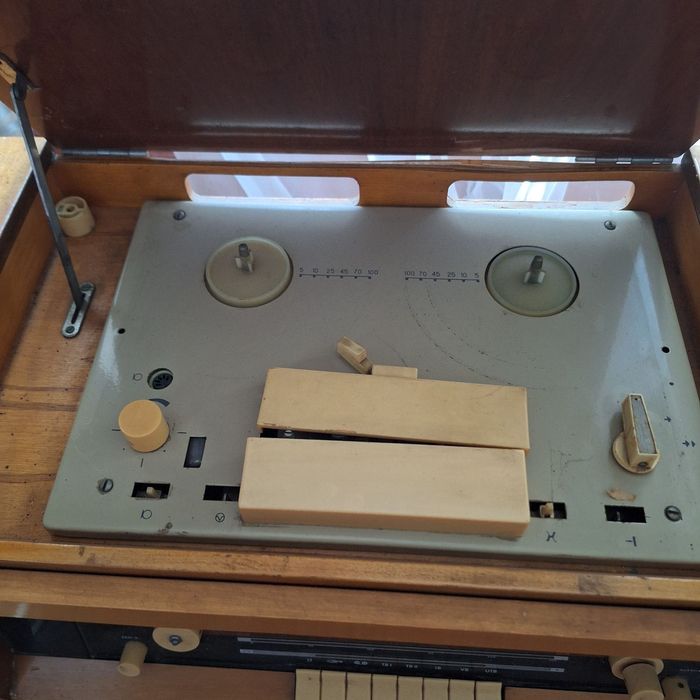 Продаю програвач раритетний