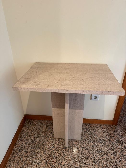 Mesa em Moca Creme