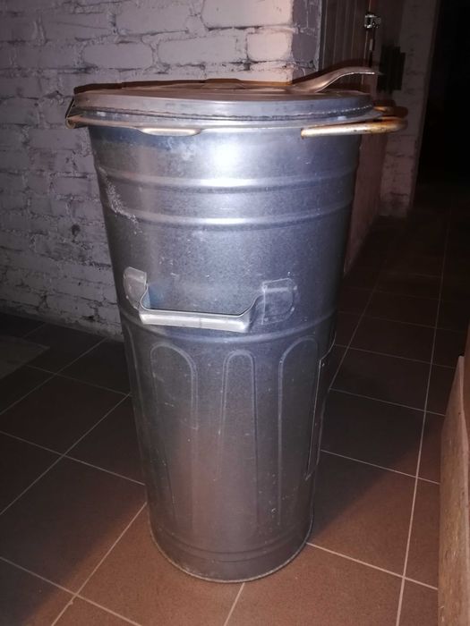 Pojemnik ocynkowany 110 litrów