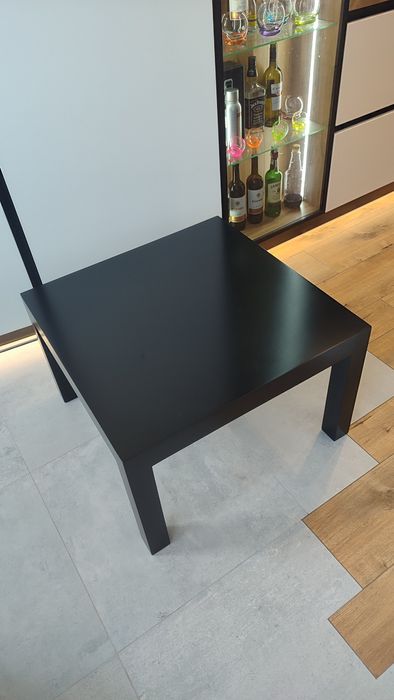 Стіл, фарбований МДФ