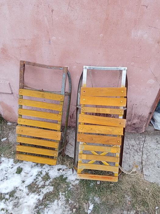 Санки детские б.у.  цена 250грн. одна штука