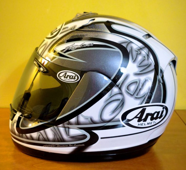 Capacete arai Sete Gibernau