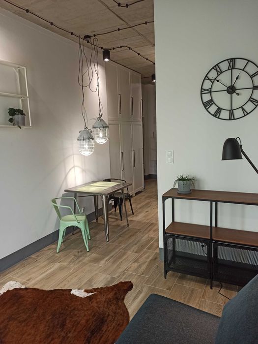 Studio w stylu LOFT, centrum ul. Stołeczna.