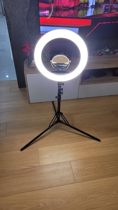 Lampa pierścieniowa