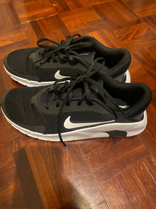 Nike como novos