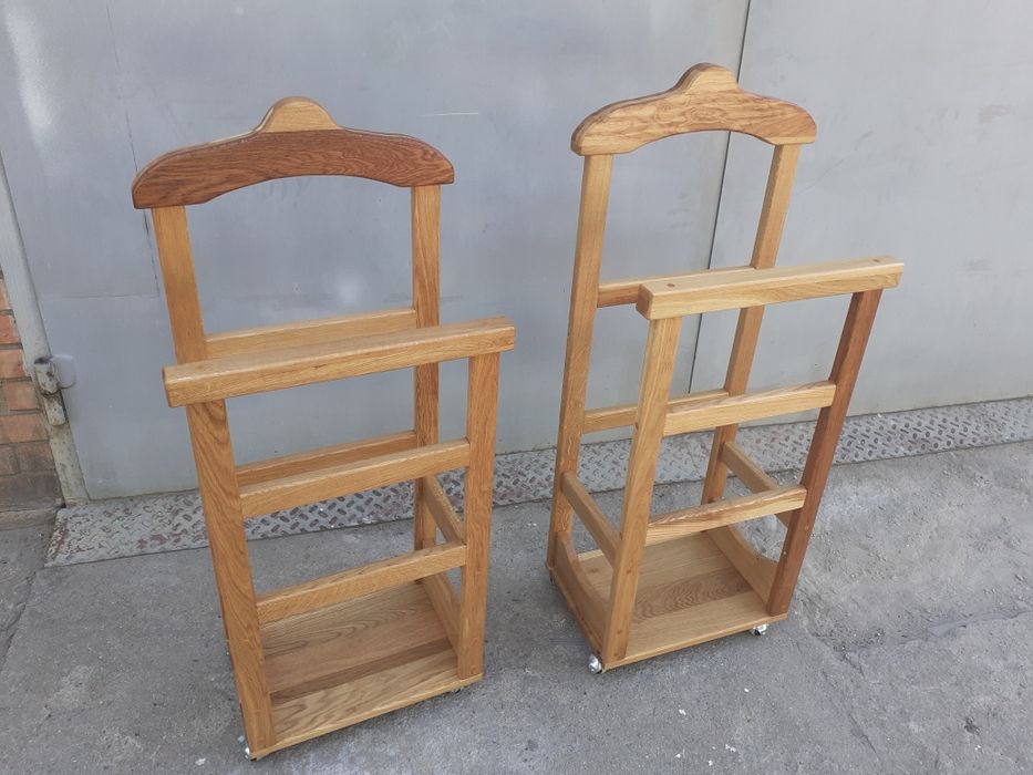 Продам напольну вішалку