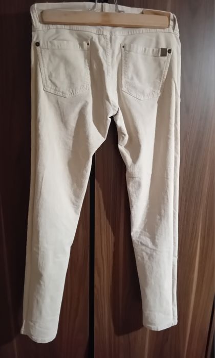 Stradivarius  spodnie damskie 38 slim  leg