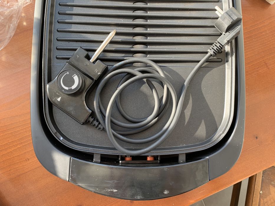 Grelhador elétrico Quigg (usado 2 vezes) 57x34,5x9,5